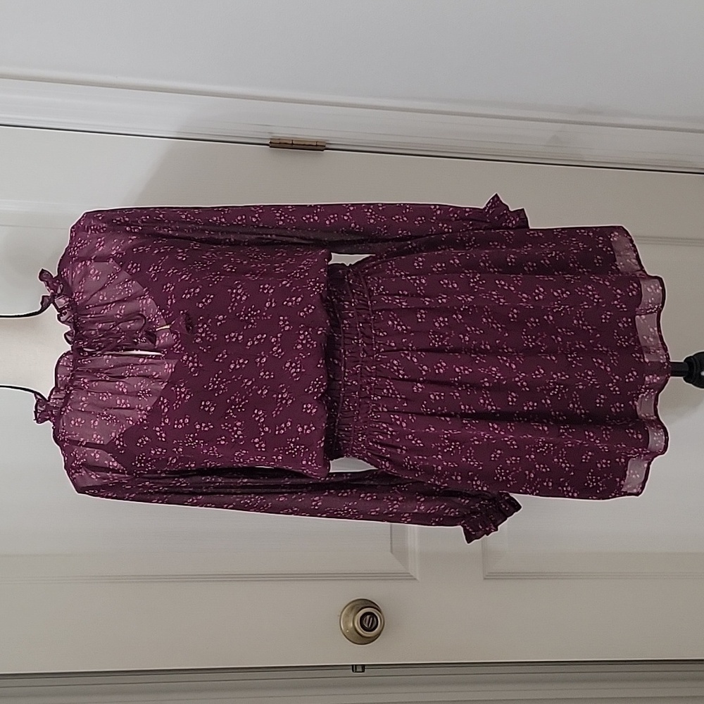 Socialite Size M Magenta/Wine Floral Smocked Waist Mini Dress Long Sheer Sleeves